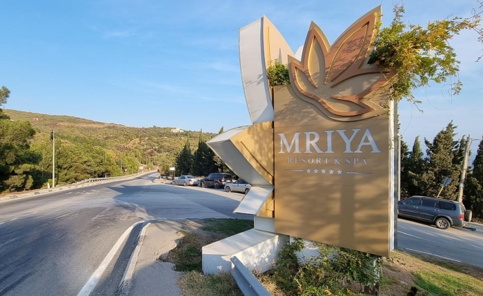 Stella of the MRIYA Hotel