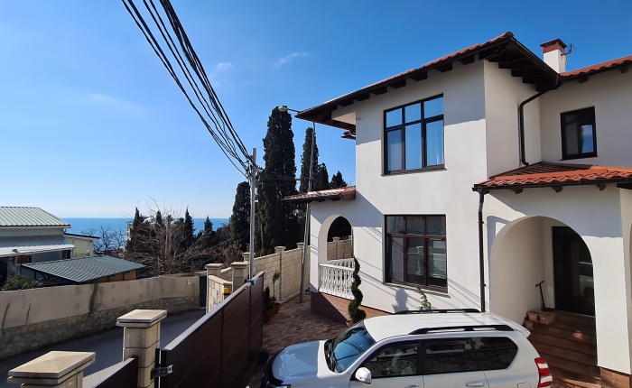 Construction of a house in Gurzuf on 172 m2