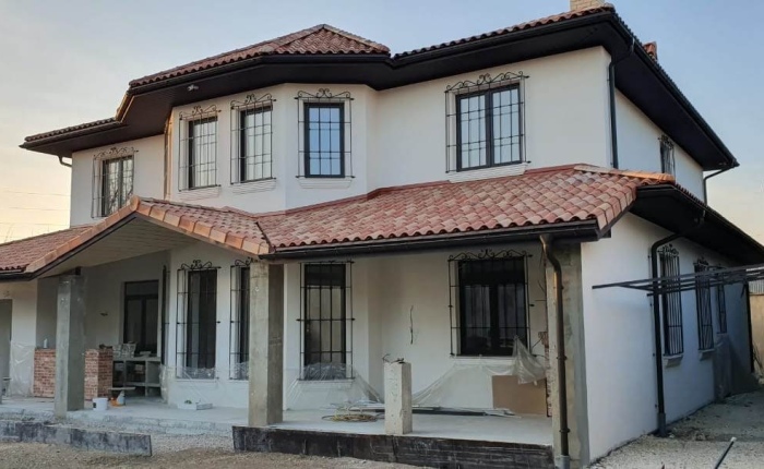 House in Simferopol on 330 m2